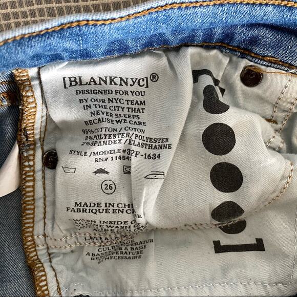 BlankNYC Skinny Classique Crop Patchwork F… - Picture 6 of 7
